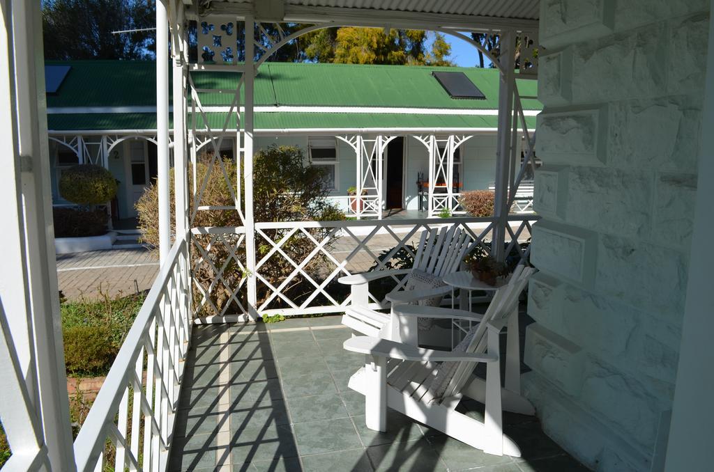 Adley House Bed & Breakfast Oudtshoorn Ngoại thất bức ảnh