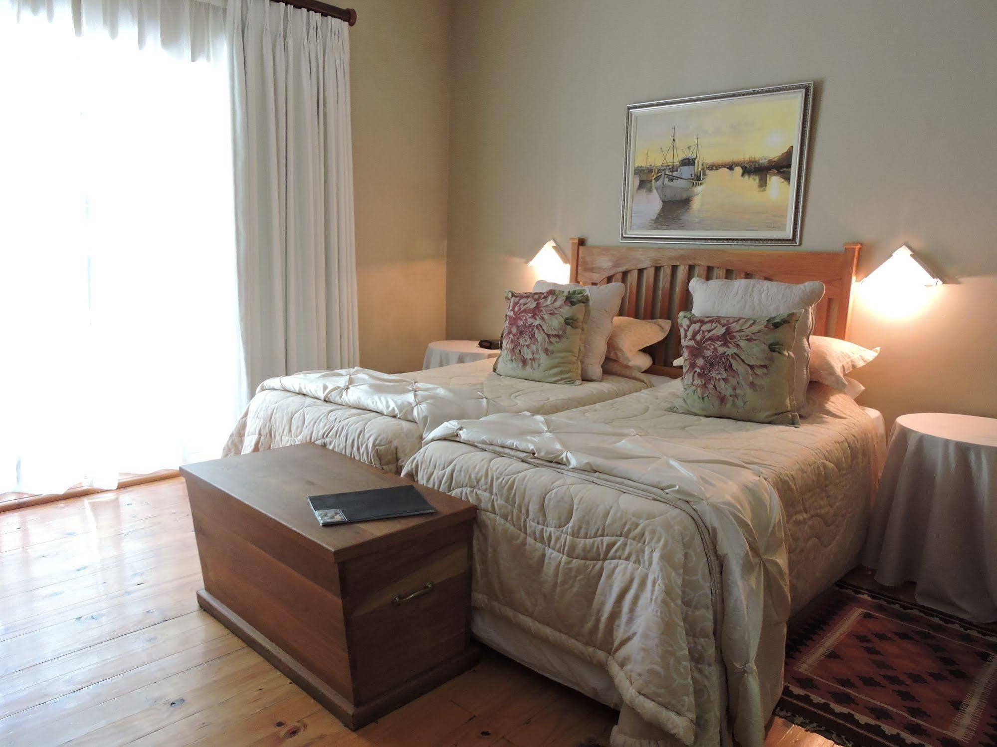 Adley House Bed & Breakfast Oudtshoorn Ngoại thất bức ảnh