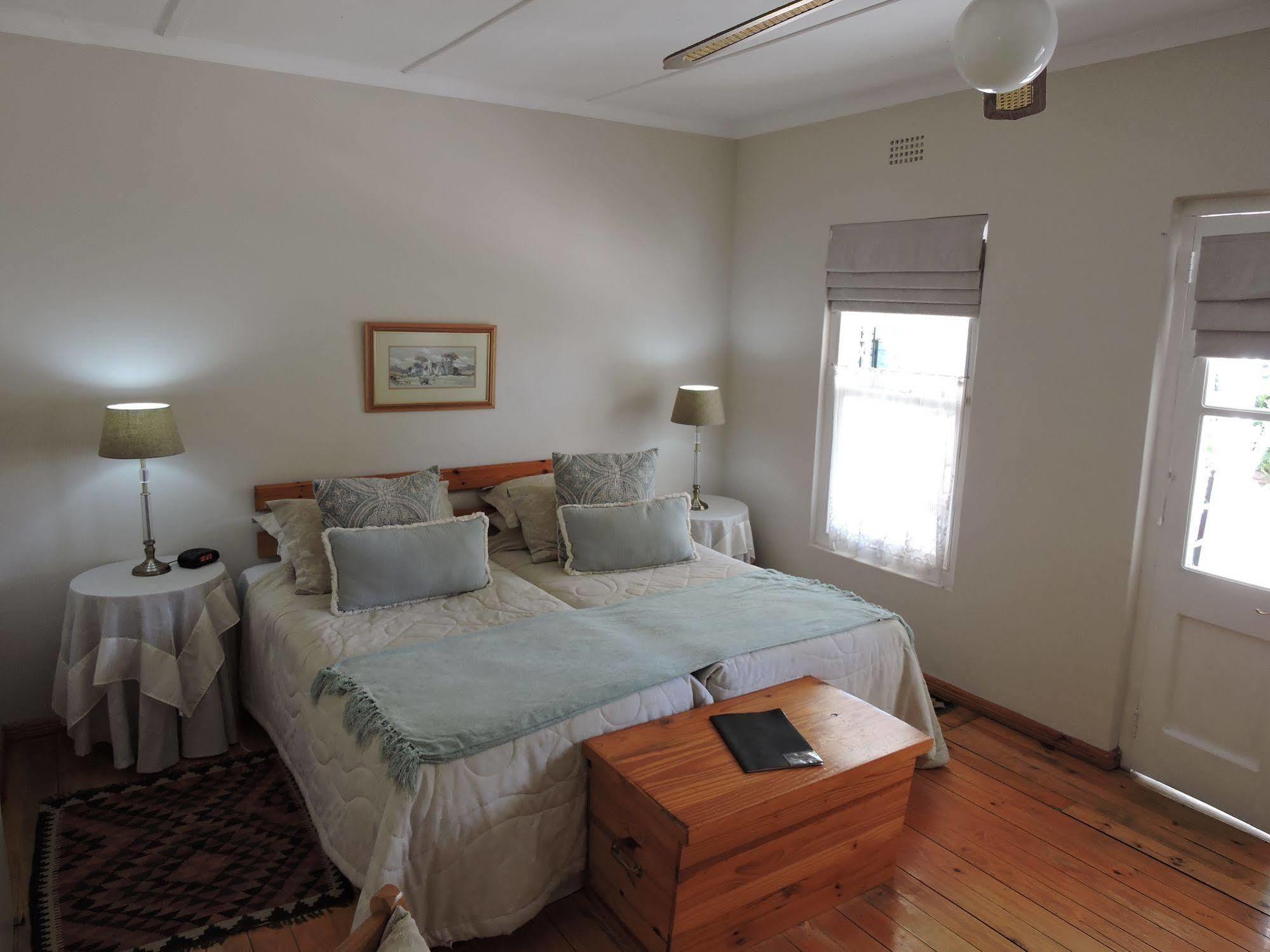 Adley House Bed & Breakfast Oudtshoorn Ngoại thất bức ảnh